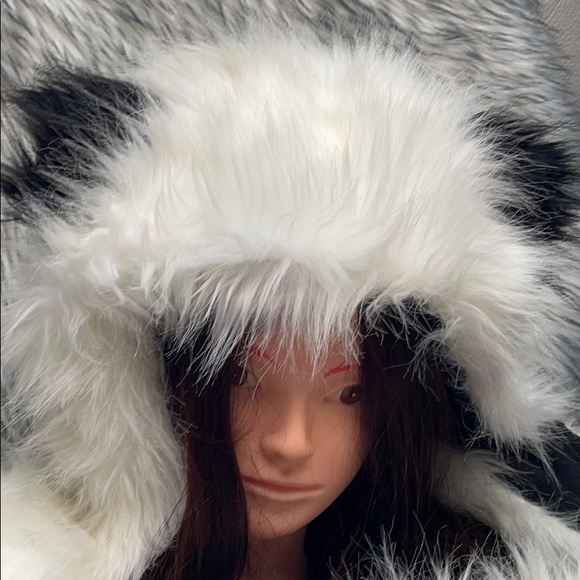 Claire's Warm Funny Panda Plush Hooded hat/scarf/m - Picture 2 of 6